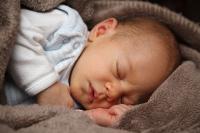 Как укладывать малыша спать